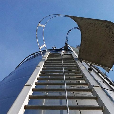 linea de vida vertical para escaleras