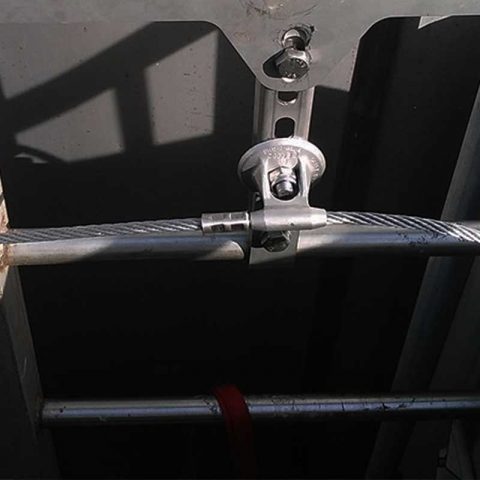 líneas de vida verticales para escaleras de acceso