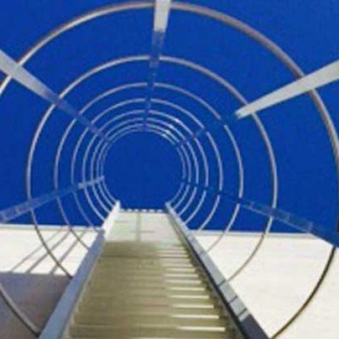 Escalera certificada trabajo en alturas