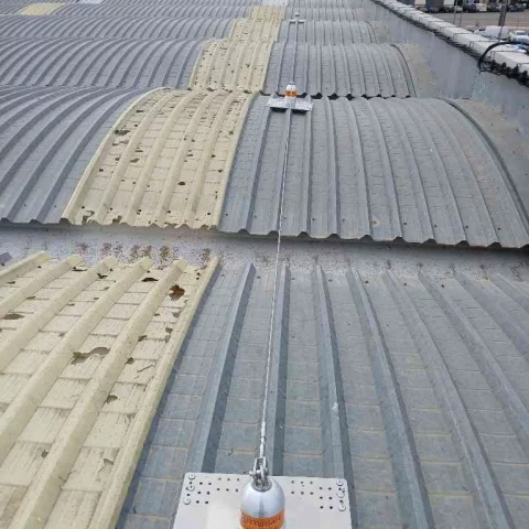 Instalación de Línea de Vida RoofAngel y Protección de Lucernarios